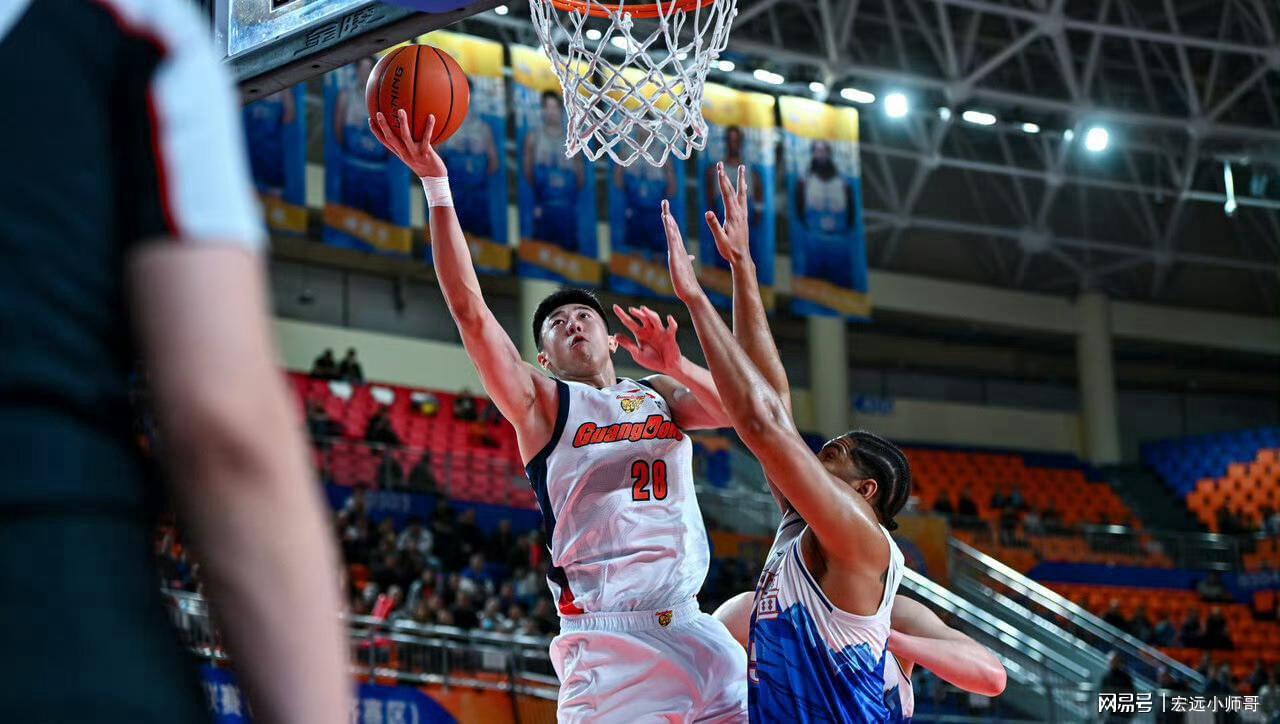 九游体育官网-客场遭遇开门黑，杜锋必须背负全责，全场3大昏招导致广东被逆转